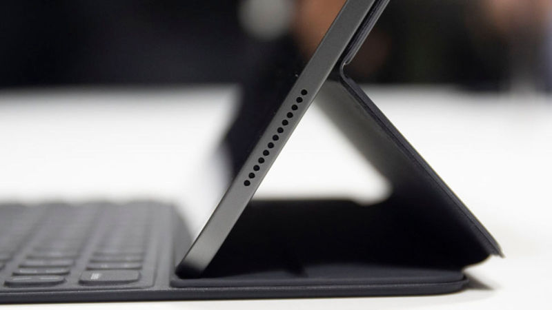 El teclado ayuda, pero no es suficiente.Foto: Alex Cranz (Gizmodo